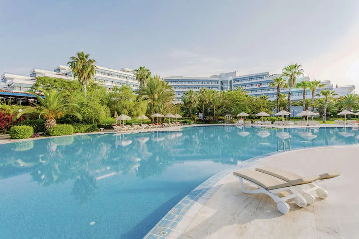 Sunrise Resort Hotel — hoofdfoto