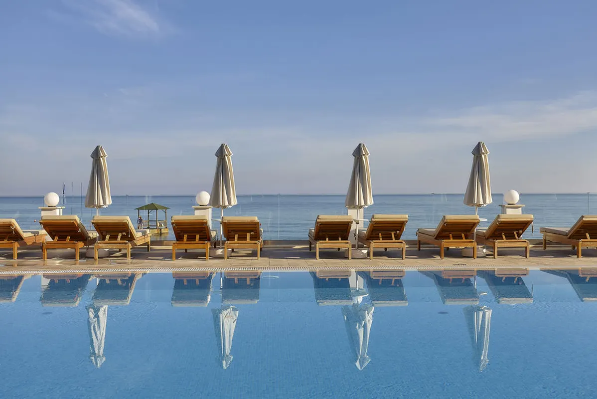 Alexander Beach Hotel & Village Resort — hoofdfoto