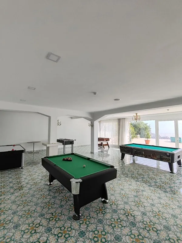 Grand Hotel Excelsior, hoofdfoto
