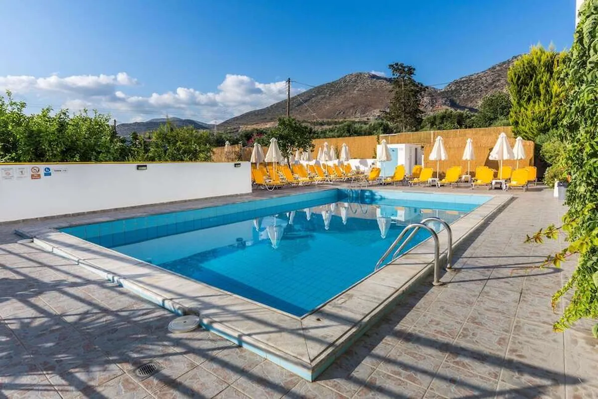 Sergios Hotel — hoofdfoto