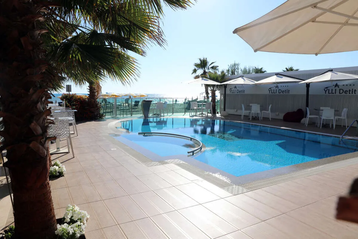 Ylli I Detit Hotel — hoofdfoto