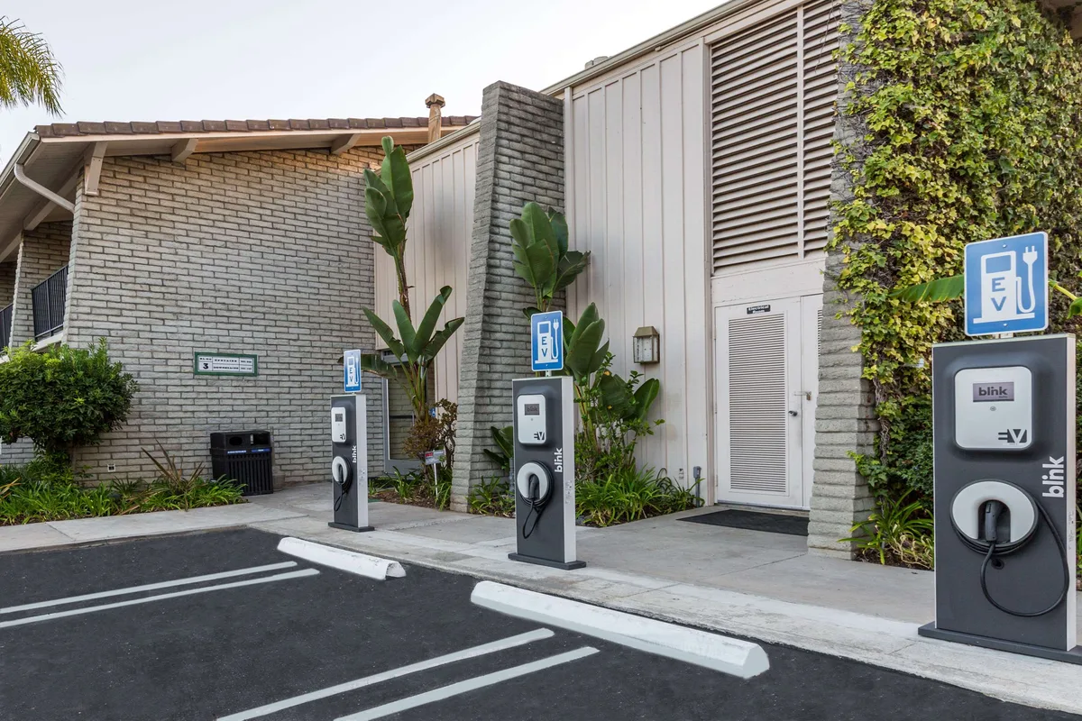 Ramada by Wyndham Santa Barbara — hoofdfoto