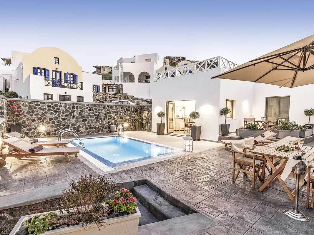 Mathios Luxury Homes — hoofdfoto