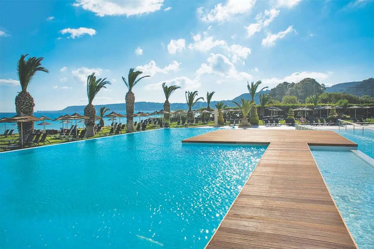 The Ixian Grand & All Suites, hoofdfoto