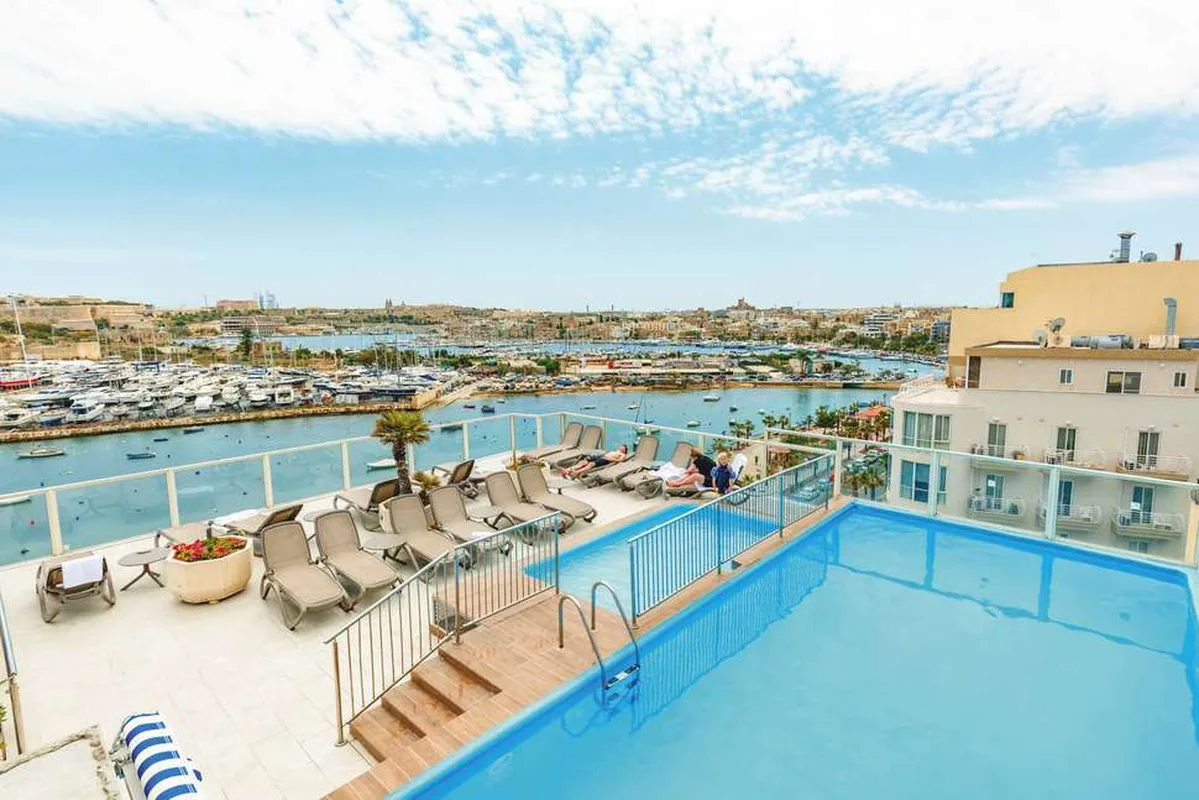 Bayview Hotel & Appartements - Hotel — hoofdfoto