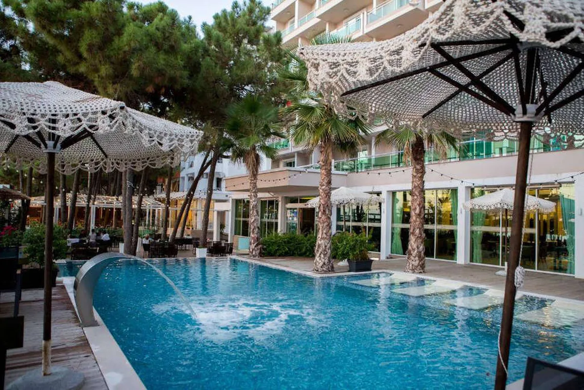 Albanian Star Hotel — hoofdfoto