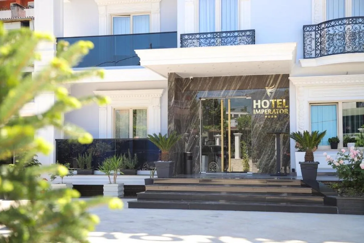 Imperator Hotel — hoofdfoto