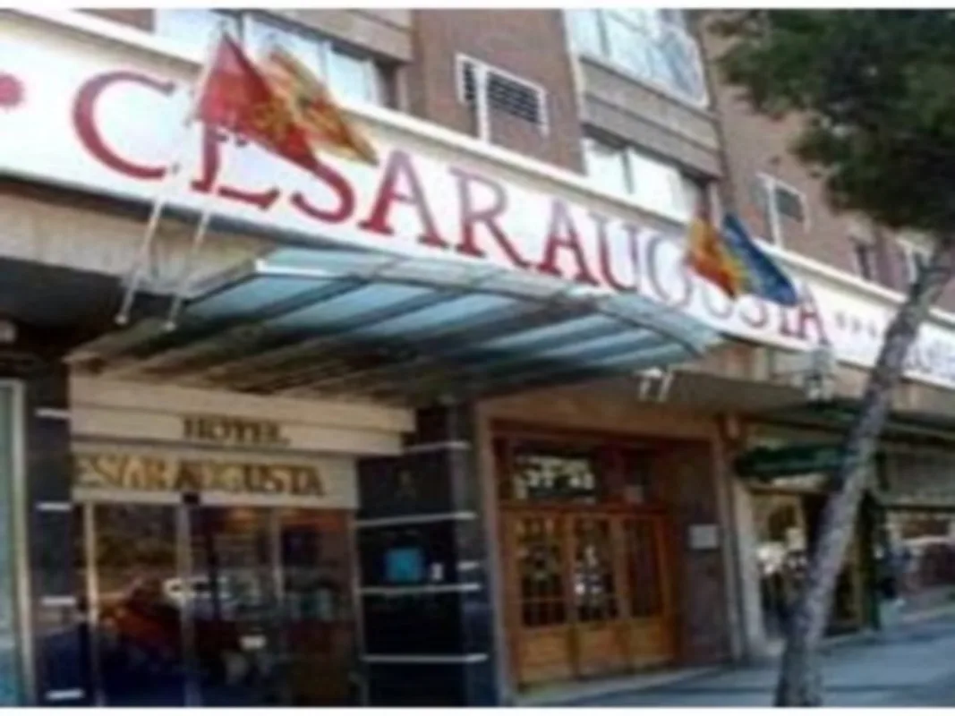 Hotel Cesaraugusta — hoofdfoto