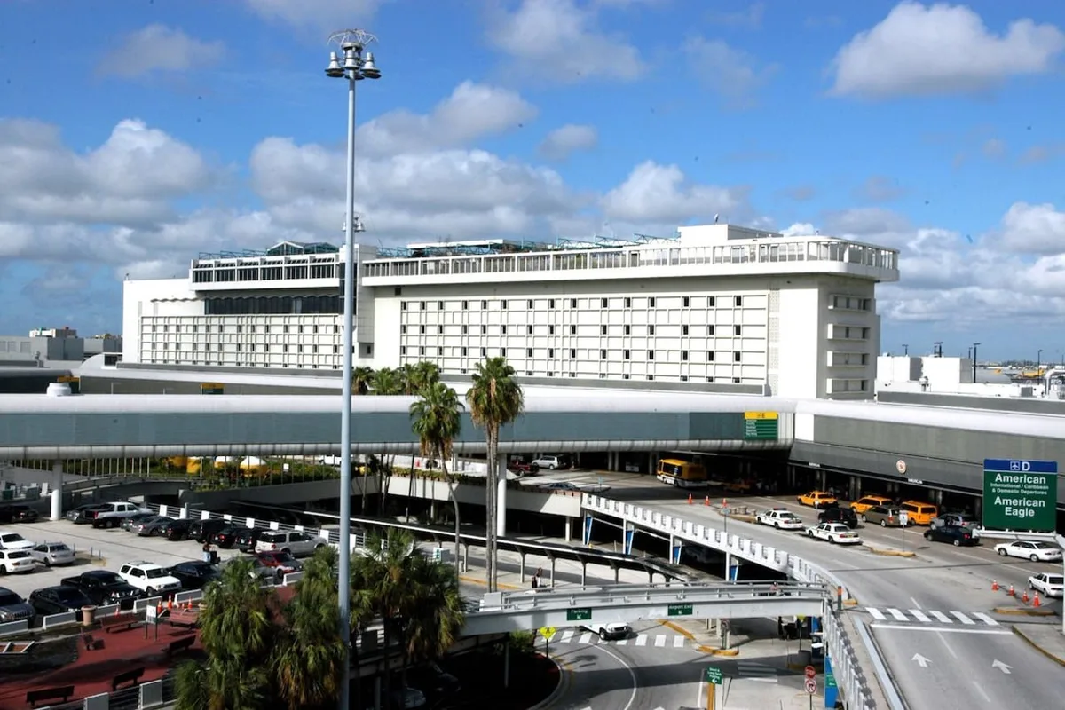 Miami International Airport, hoofdfoto