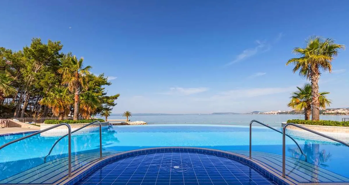 Le Meridien Lav — hoofdfoto