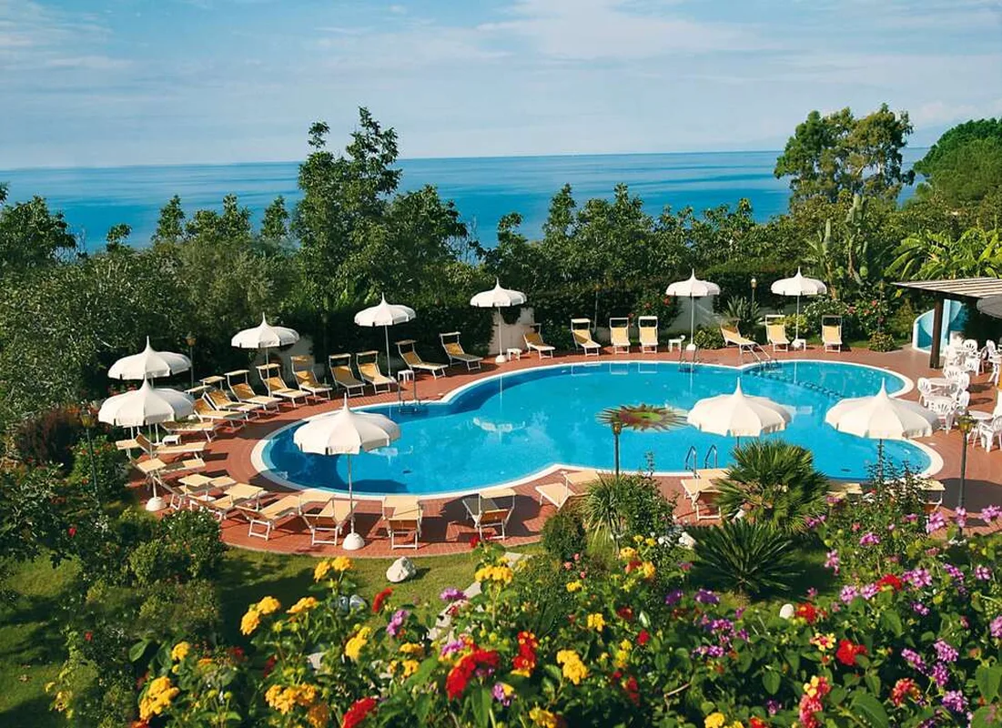 Hotel Tirreno — hoofdfoto