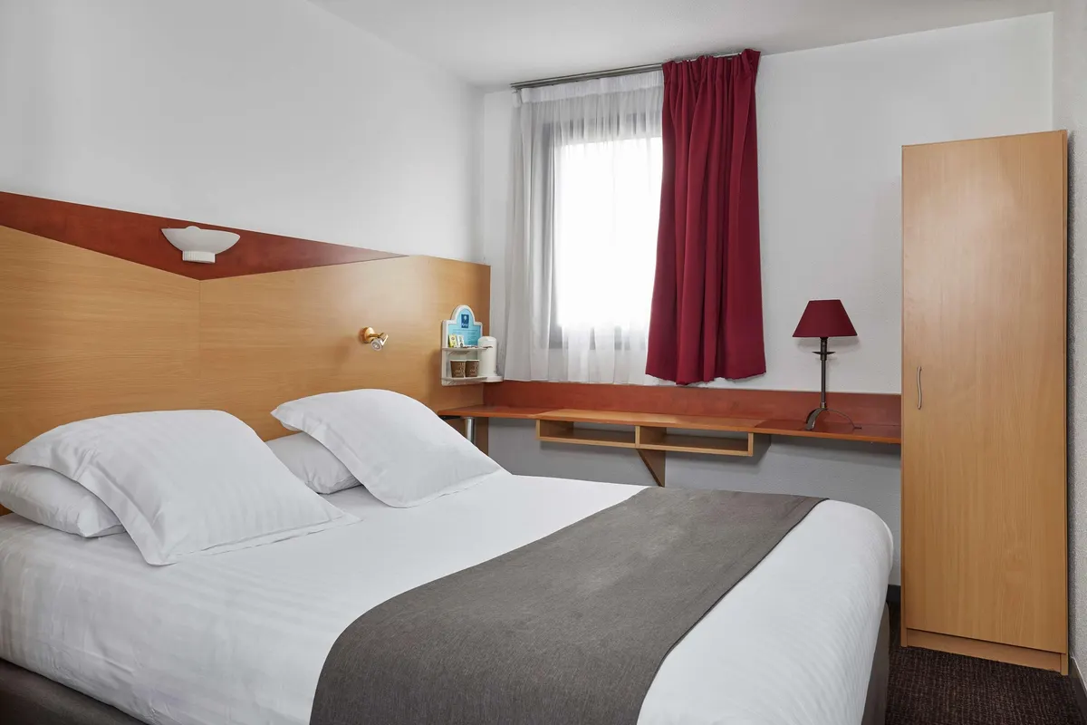 Kyriad Nice St Isidore — hoofdfoto