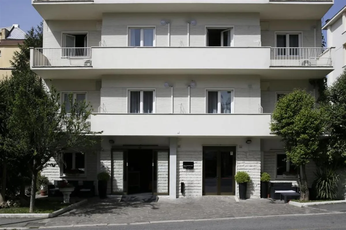 Club House Hotel — hoofdfoto