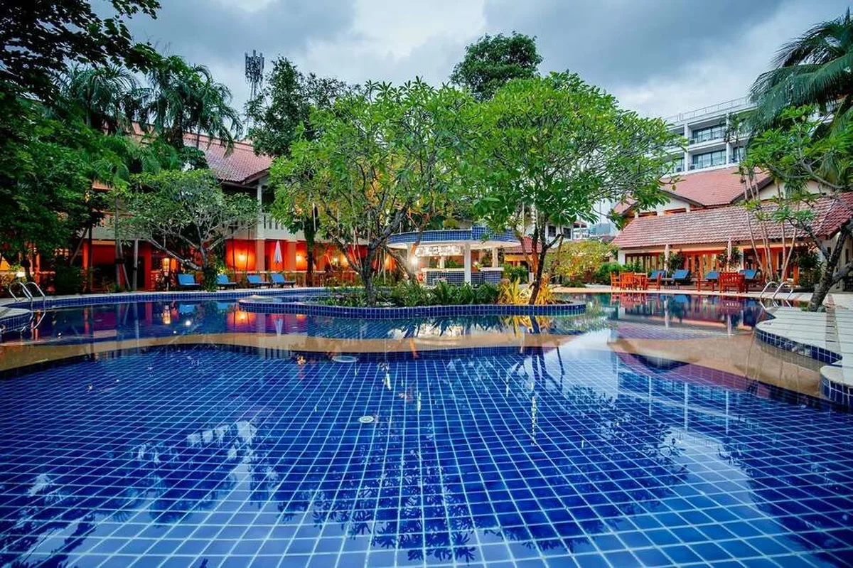 Phuket Leelavadee Hua Ting Resort — hoofdfoto