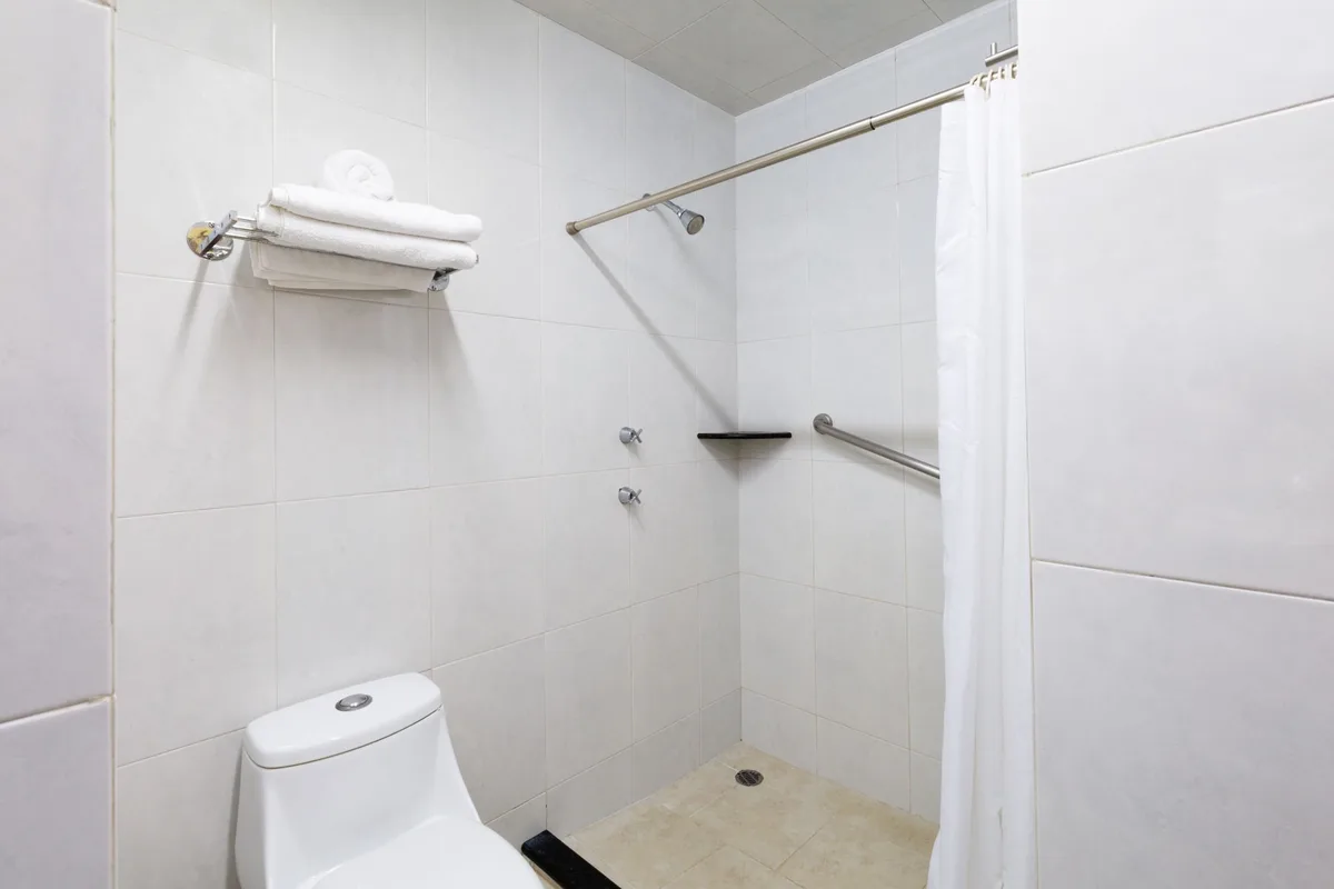 Howard Johnson by Wyndham Toluca — hoofdfoto