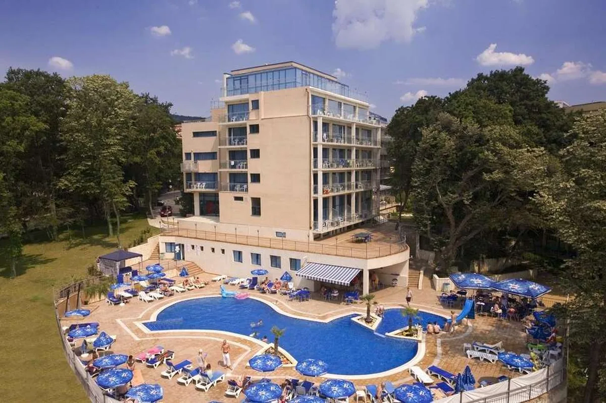 Holiday Park — hoofdfoto