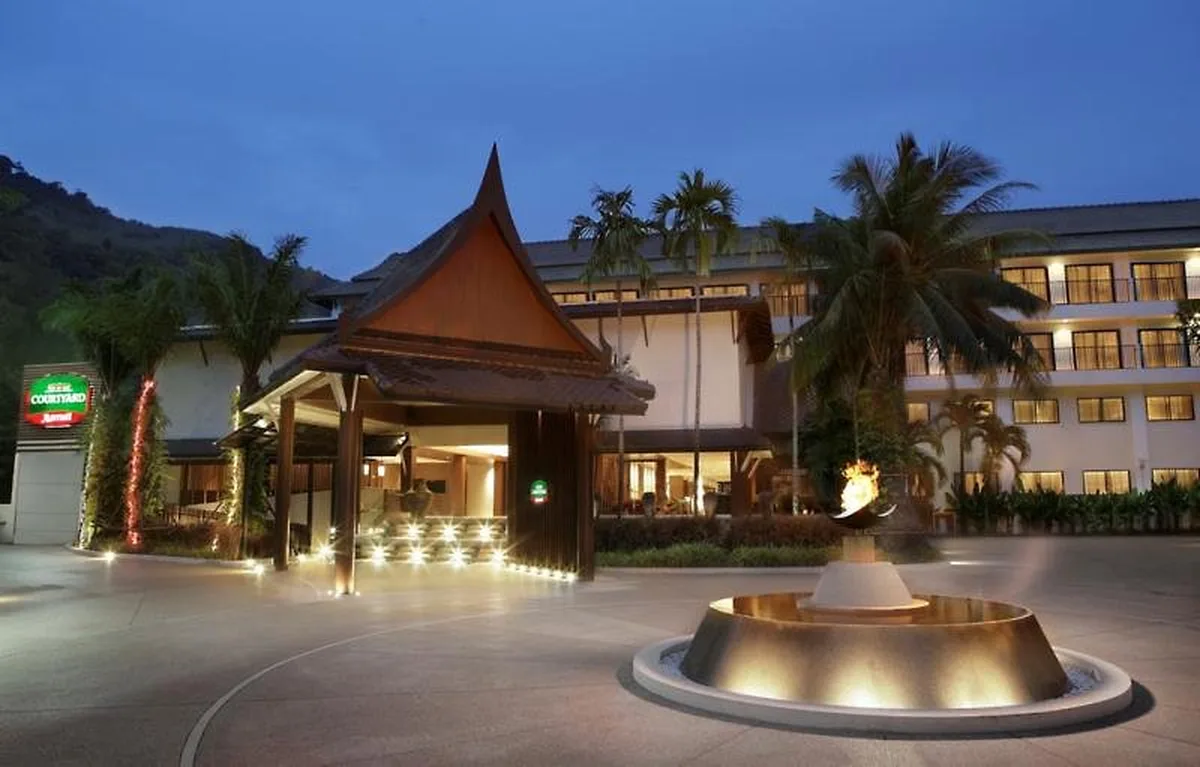 Radisson Resort and Suites Phuket — hoofdfoto