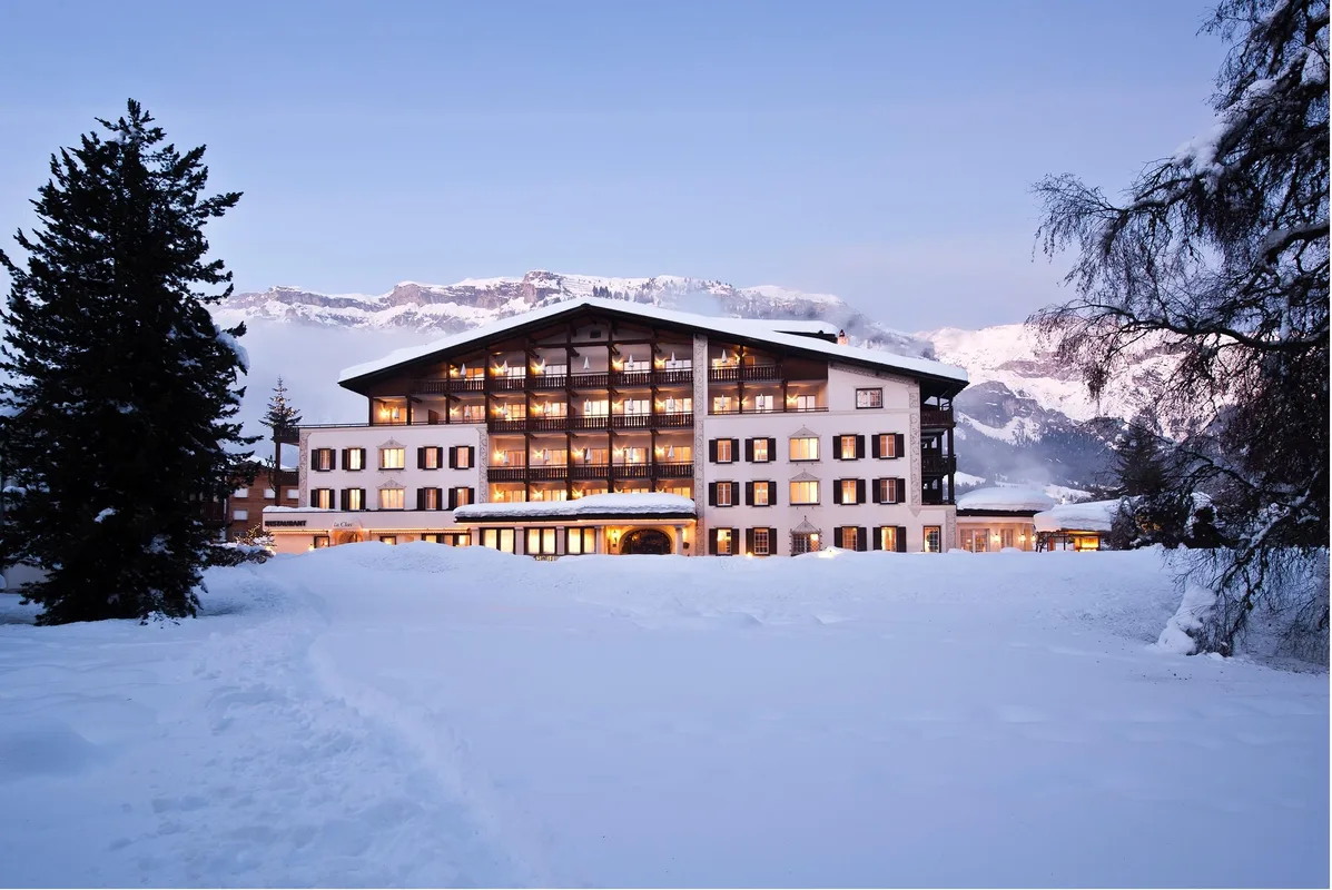 Hotel Adula — hoofdfoto