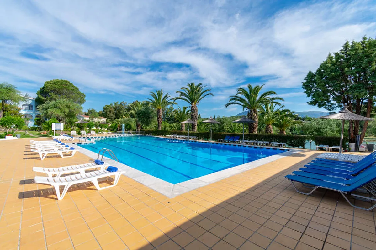 Govino Bay Corfu — hoofdfoto