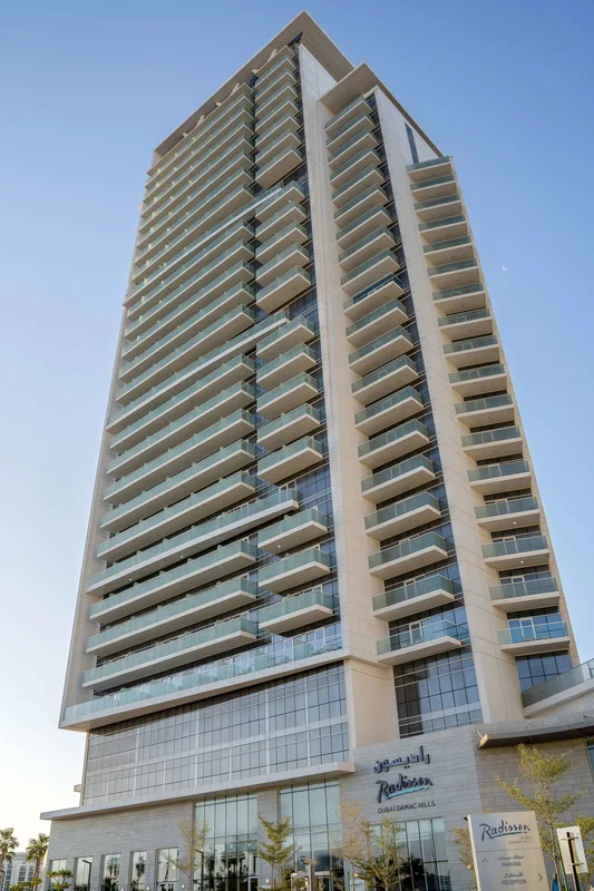 Radisson Hotel Dubai DAMAC Hills, hoofdfoto