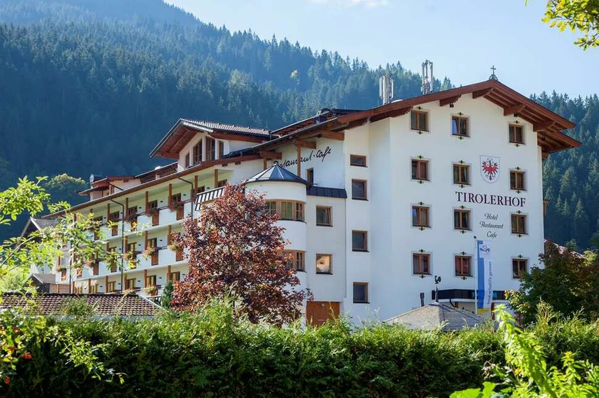Landhotel Tirolerhof — hoofdfoto
