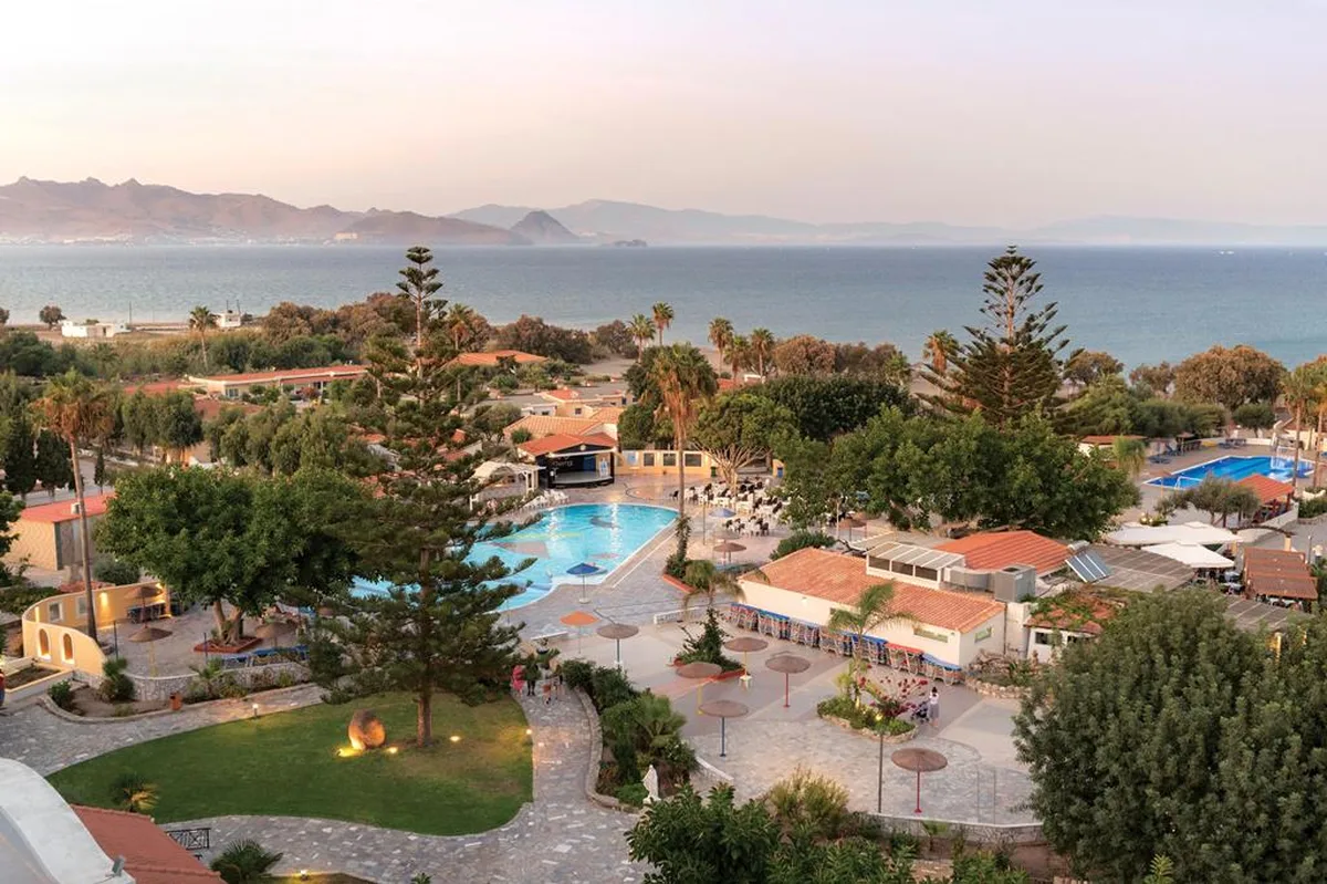 Atlantis Hotel — hoofdfoto