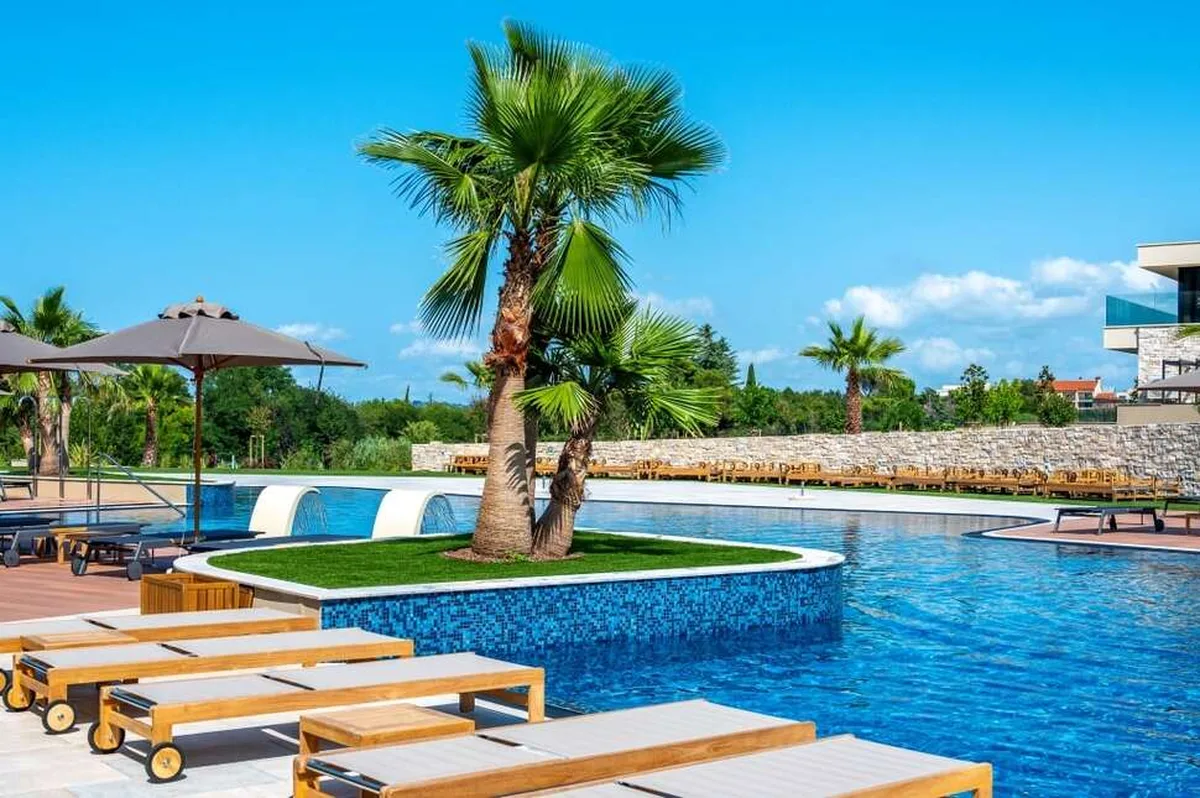 Petram Resort & Residence — hoofdfoto