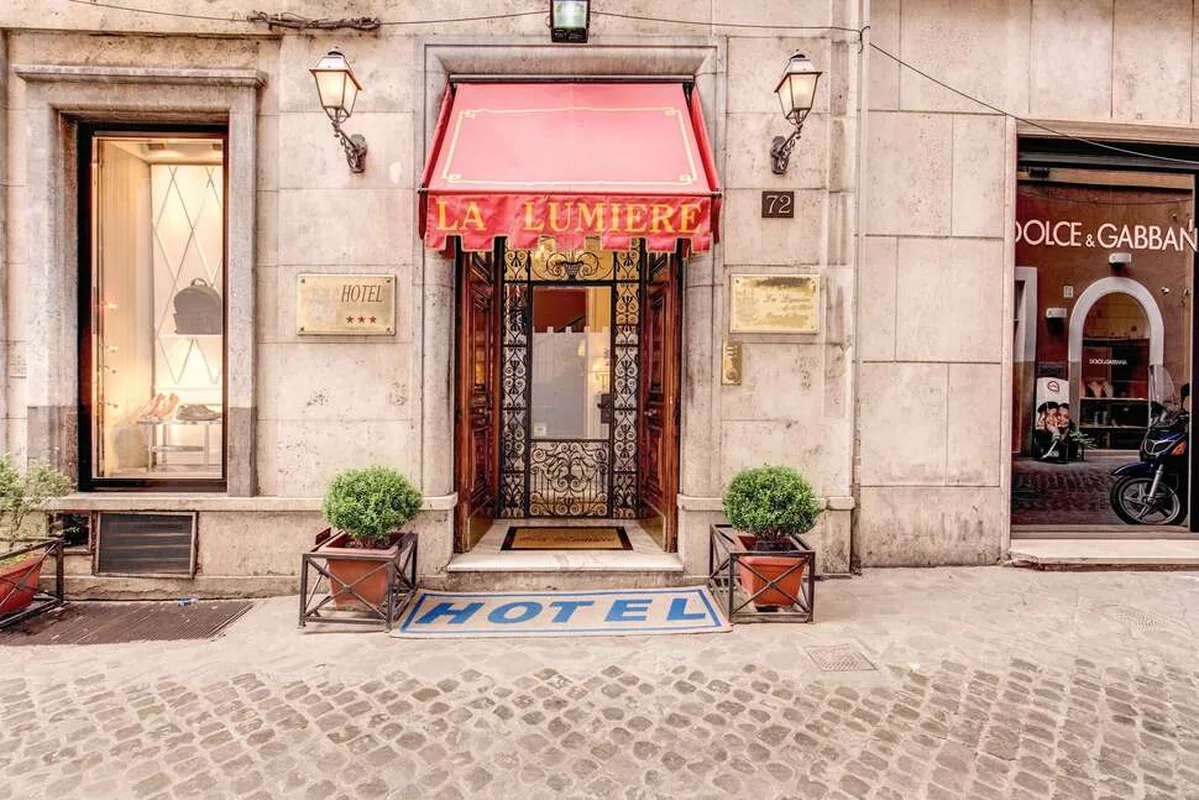 Hotel la Lumiere di Piazza di Spagna — hoofdfoto
