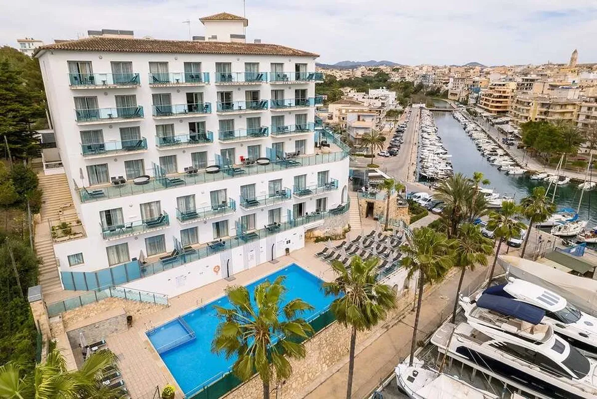 Aparthotel Porto Drach — hoofdfoto