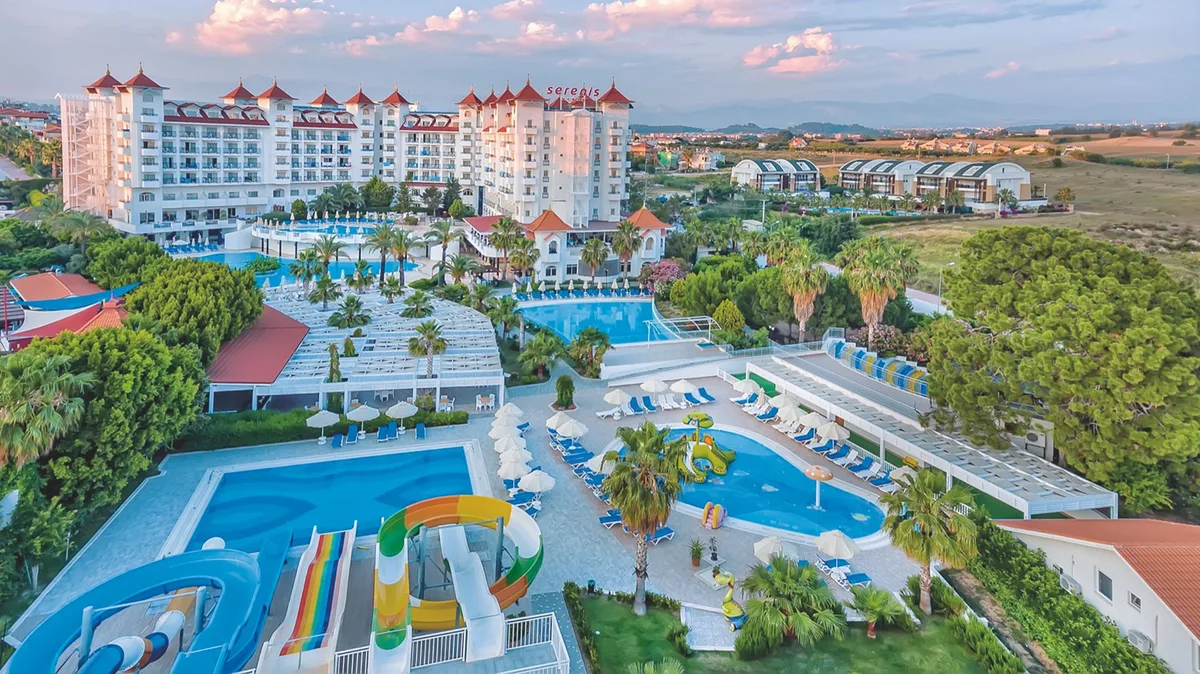 Serenis Hotel — hoofdfoto