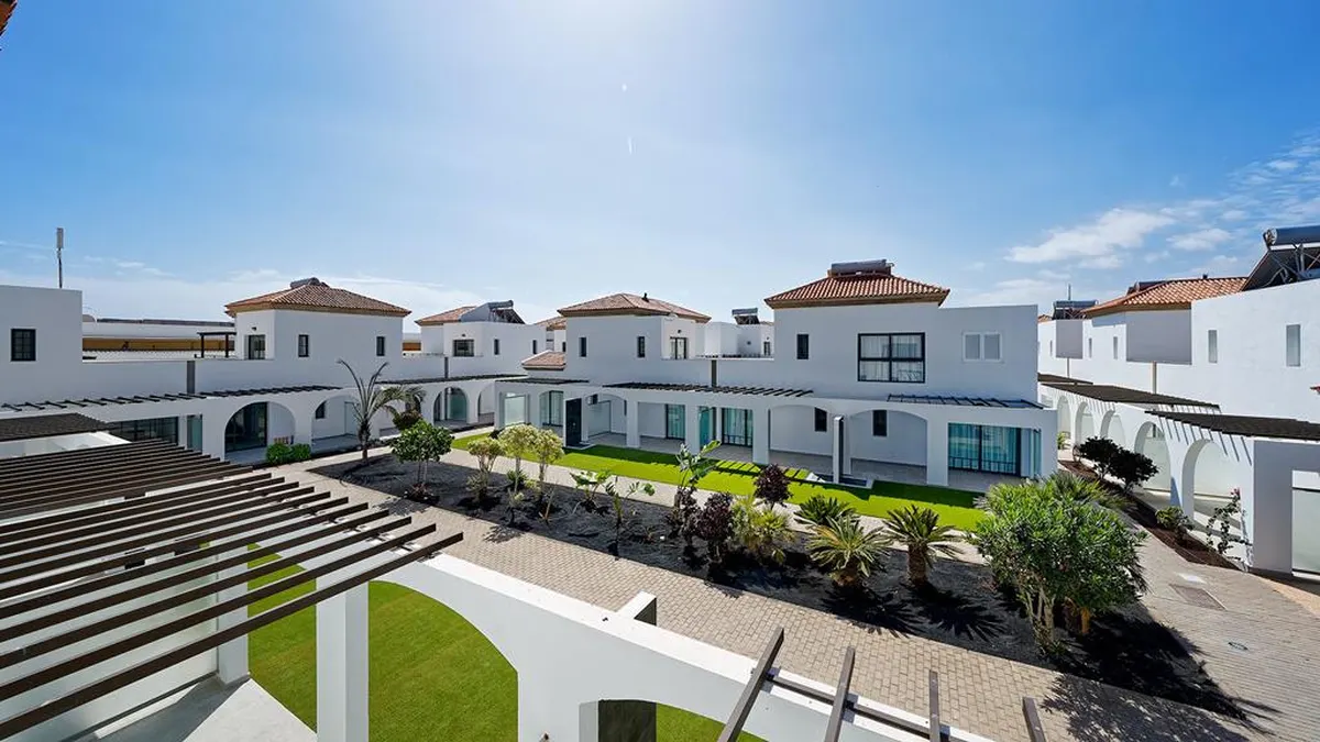 Broncemar Beach — hoofdfoto