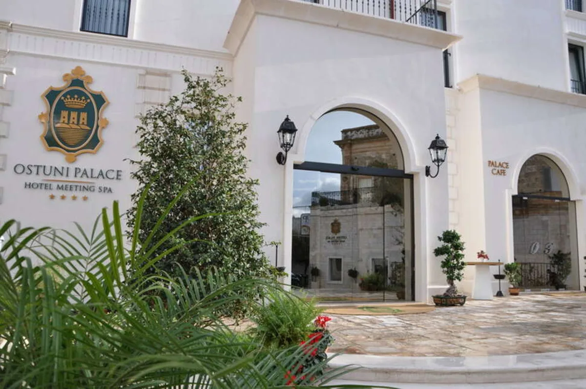 Ostuni Palace — hoofdfoto