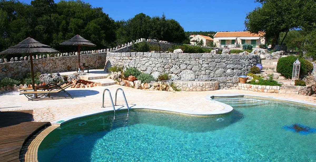 Aloni Cottages — hoofdfoto