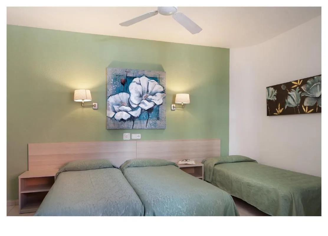 Hotel Ninays — hoofdfoto