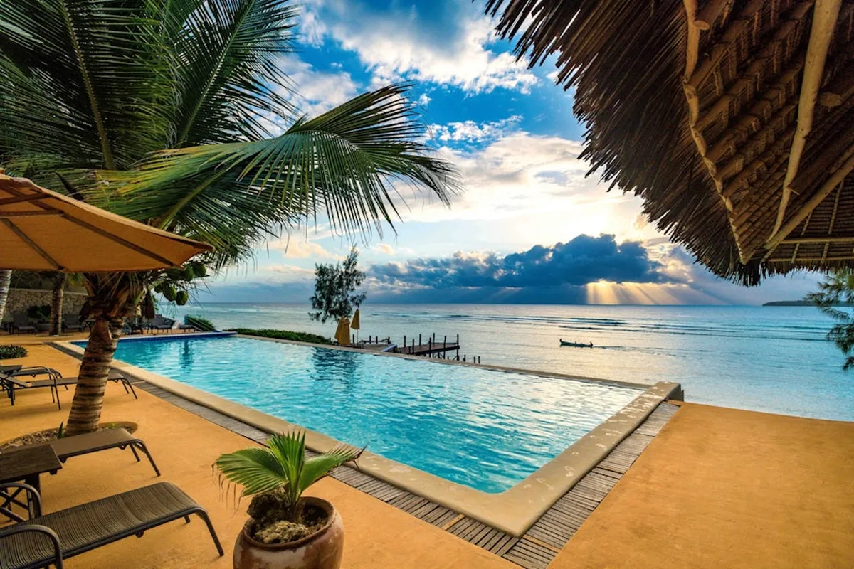 Sunshine Marine Lodge — hoofdfoto
