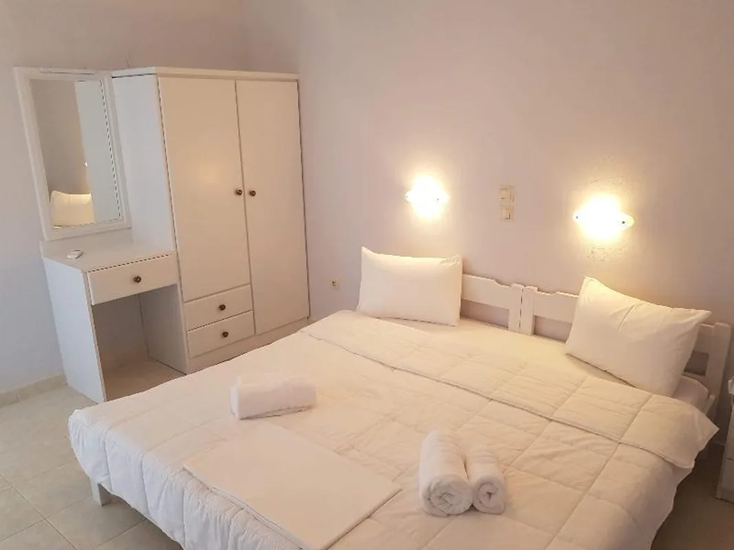 Xi Village Rooms & Apartments — hoofdfoto