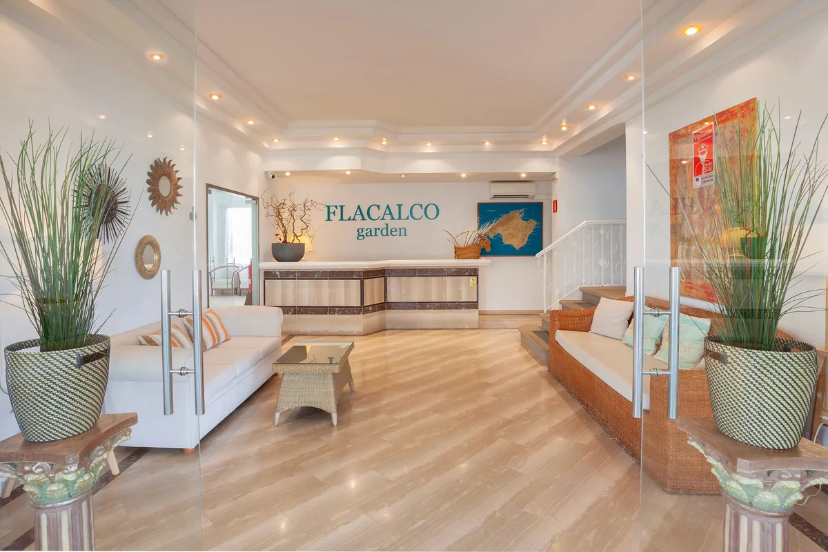Petit Garden Hotel by Flacalco — hoofdfoto