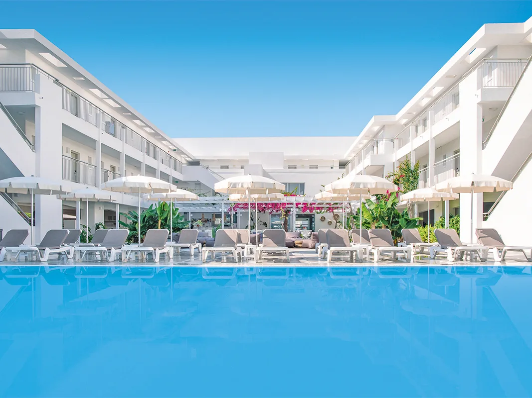 Nissi Park Hotel — hoofdfoto