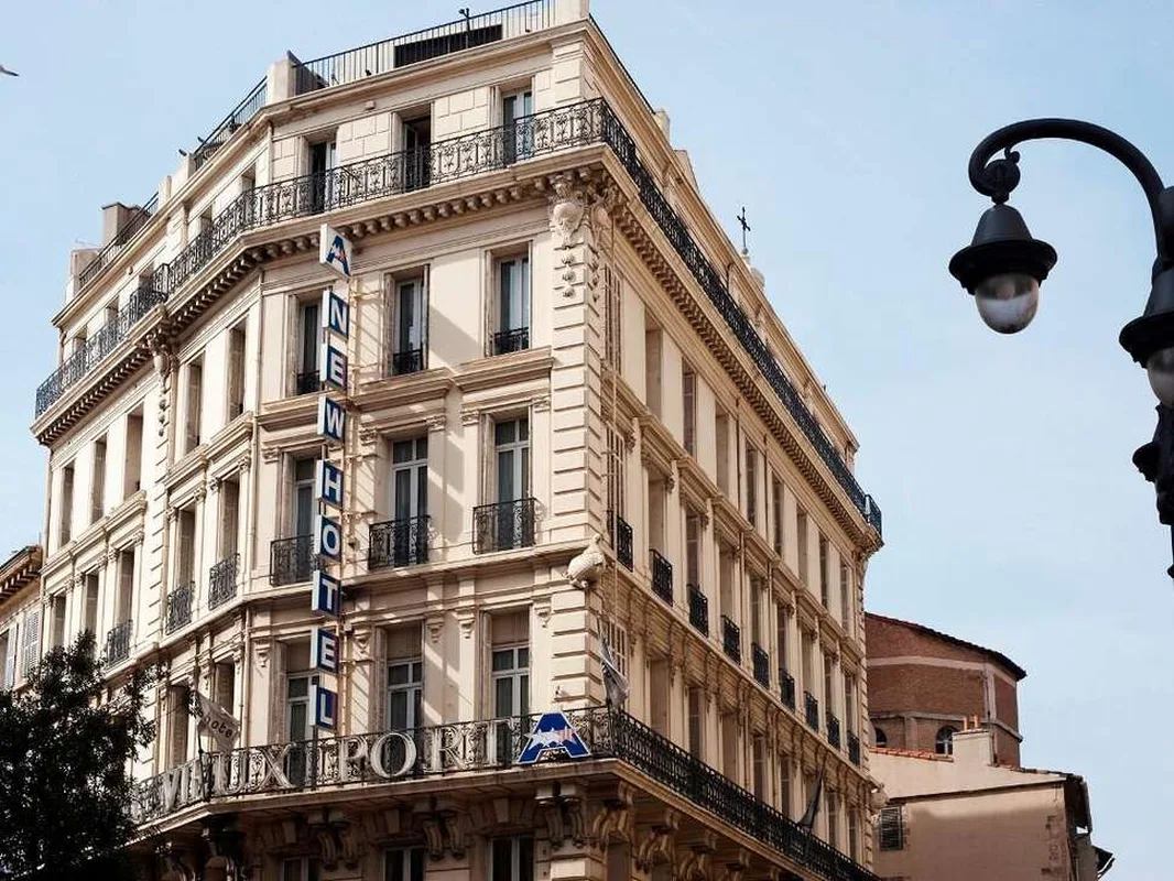 New Hotel Le Quai — hoofdfoto