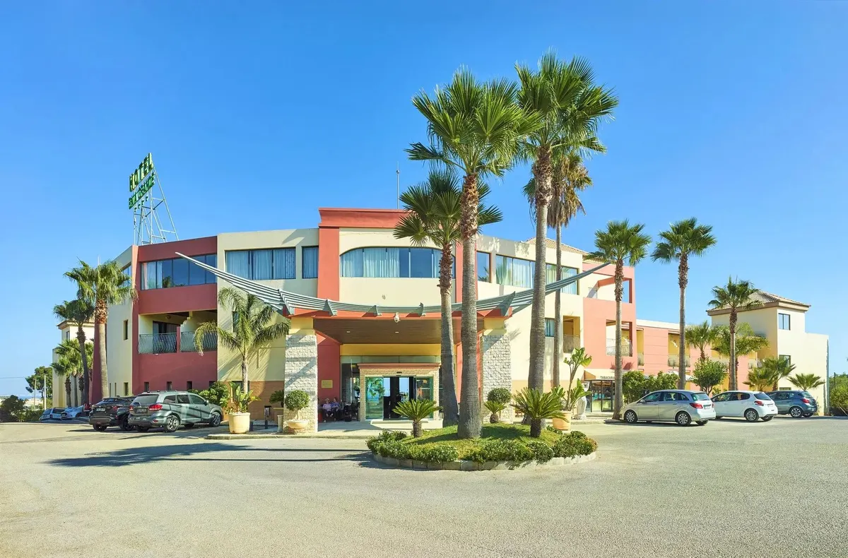 Hotel Baia Grande — hoofdfoto
