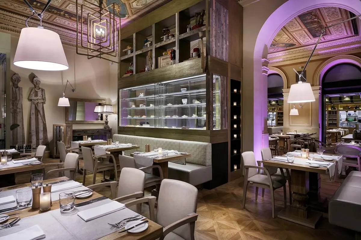 Cosmopolitan — hoofdfoto