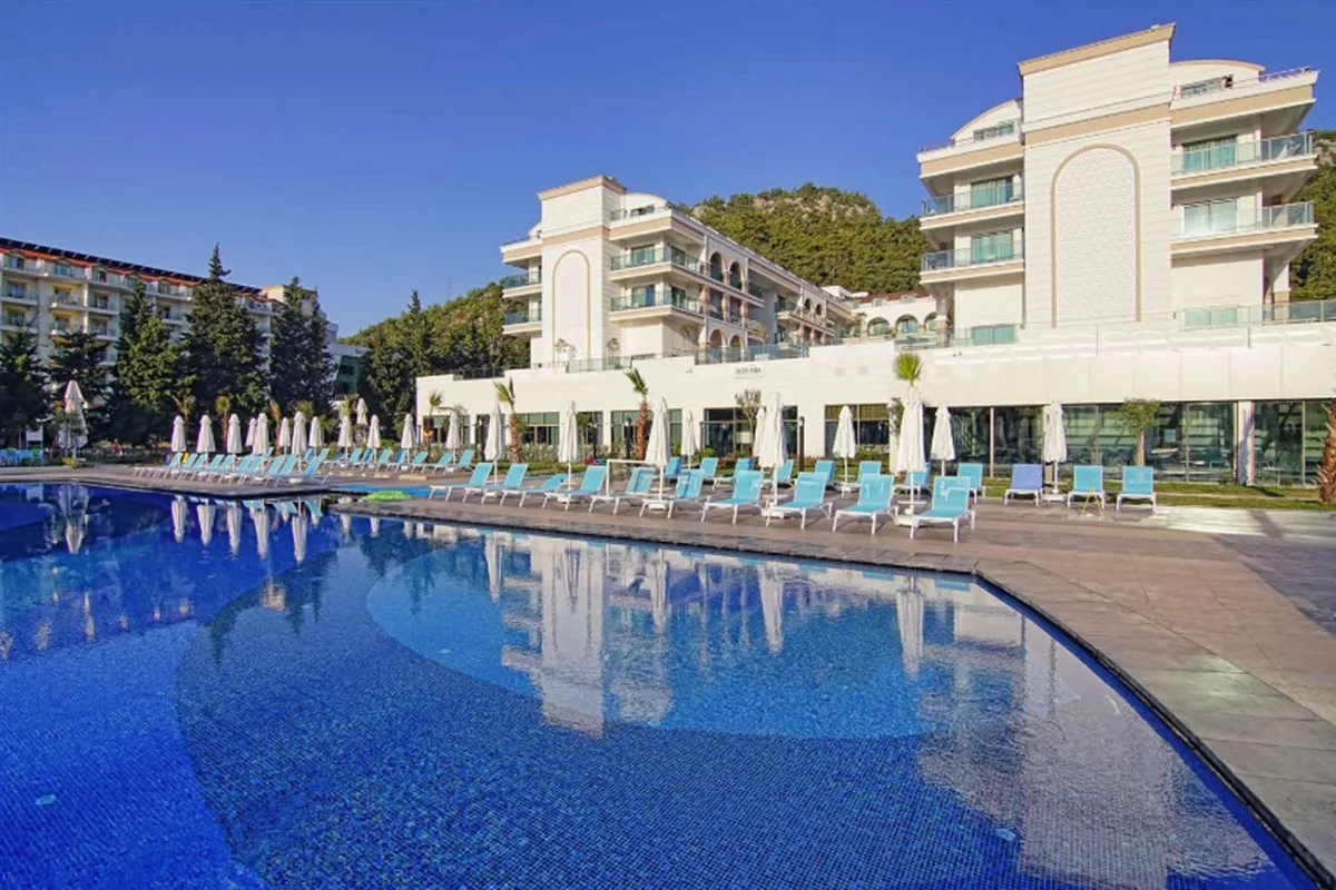 Dosinia Luxury Resort — hoofdfoto