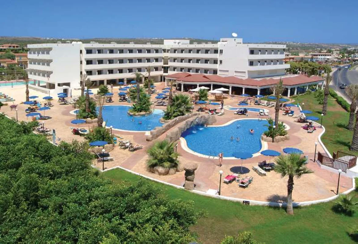 Nissiana Hotel — hoofdfoto
