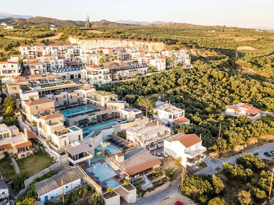 Agia Marina Theros Apartments — hoofdfoto