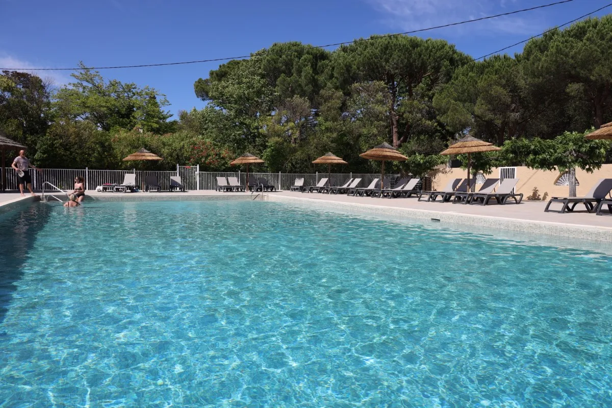 Camping Hameau Des Pins - La Moutonne — hoofdfoto