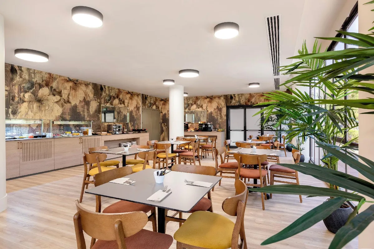 Hotel Holiday Inn Madrid Piramides, hoofdfoto