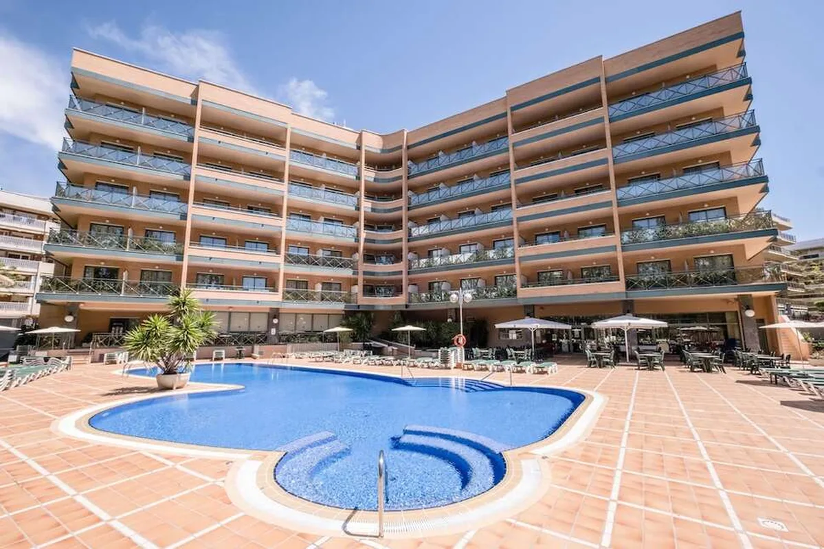 Hotel California Palace — hoofdfoto