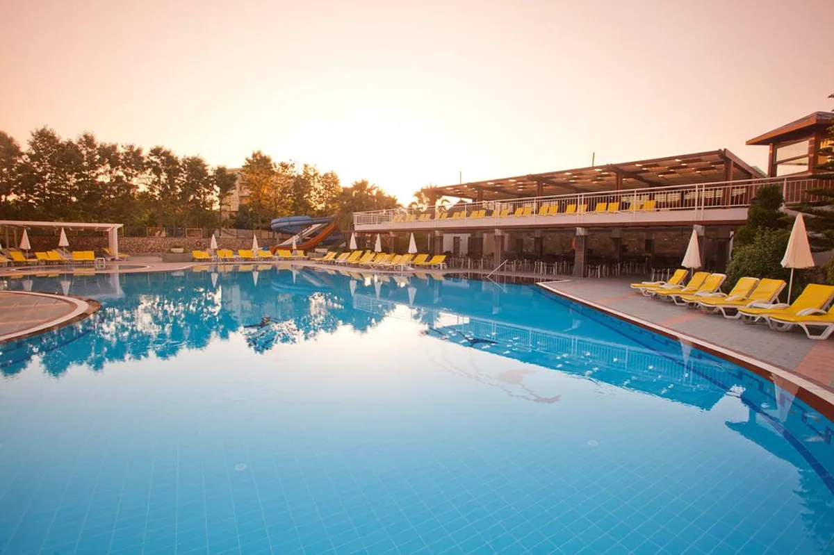 Club Mermaid Village — hoofdfoto