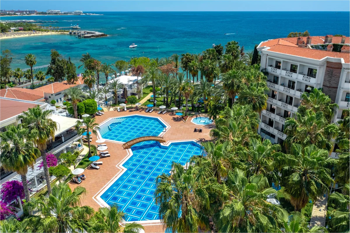 Utopia Resort & Residence — hoofdfoto