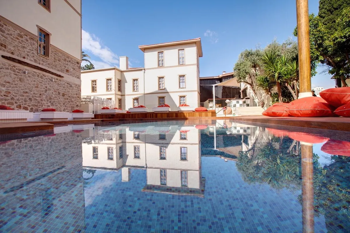 Puding Hotels — hoofdfoto